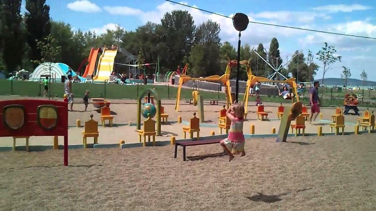 Kids' Paradise House Balatonboglár Екстериор снимка